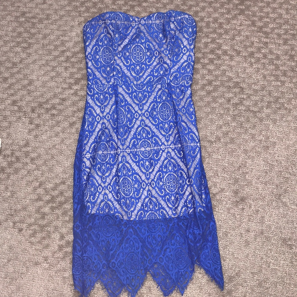 Royal blue lace bodycon dress